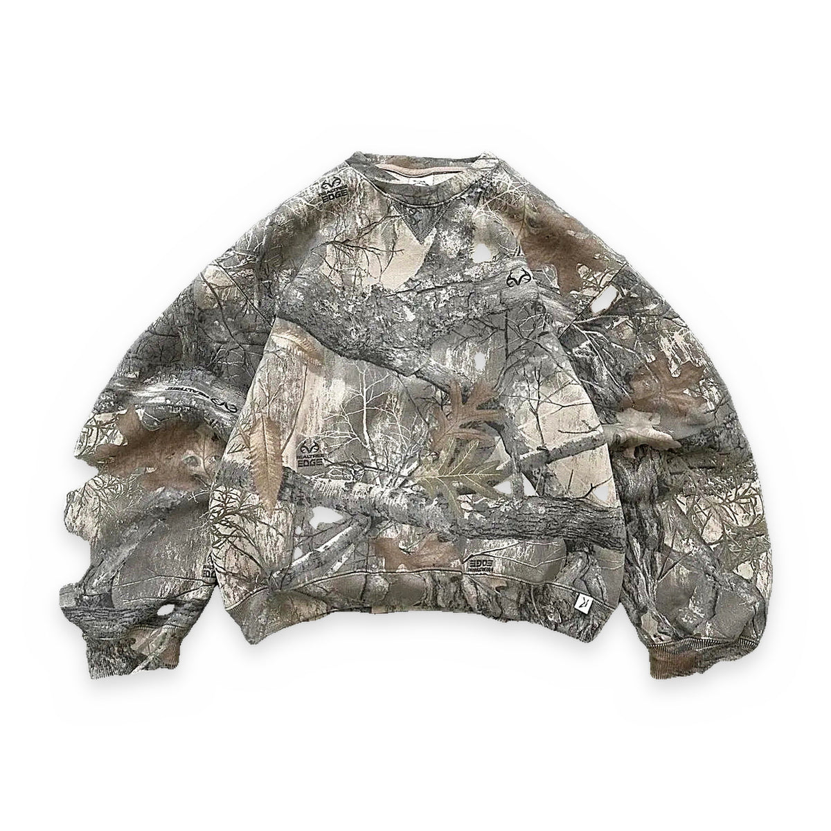 Camo two-piece set, sweatpants detail