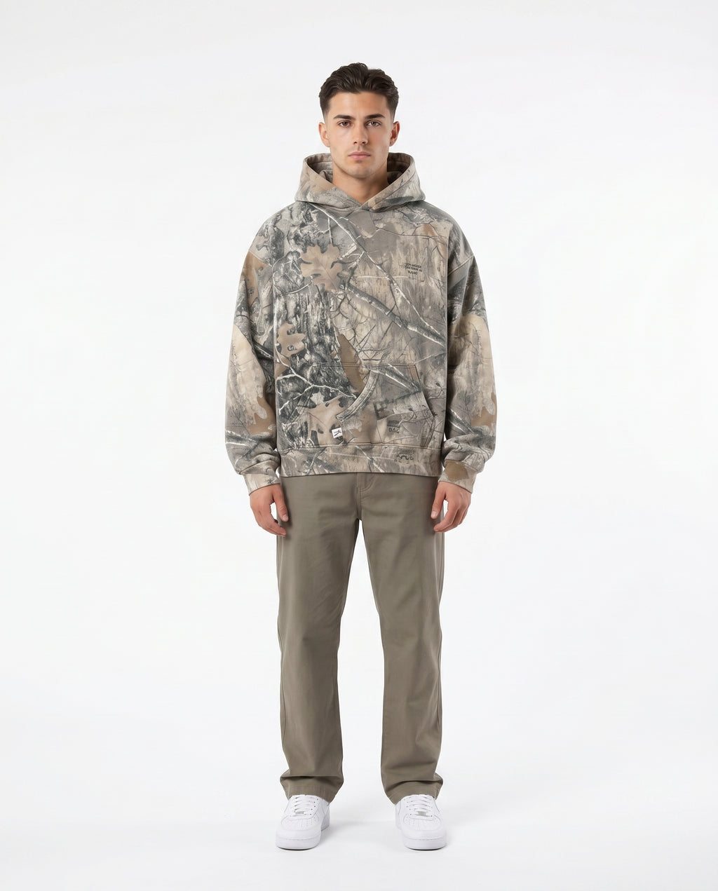 Man in the camo oversized pullover hoodie, Y2K streetwear