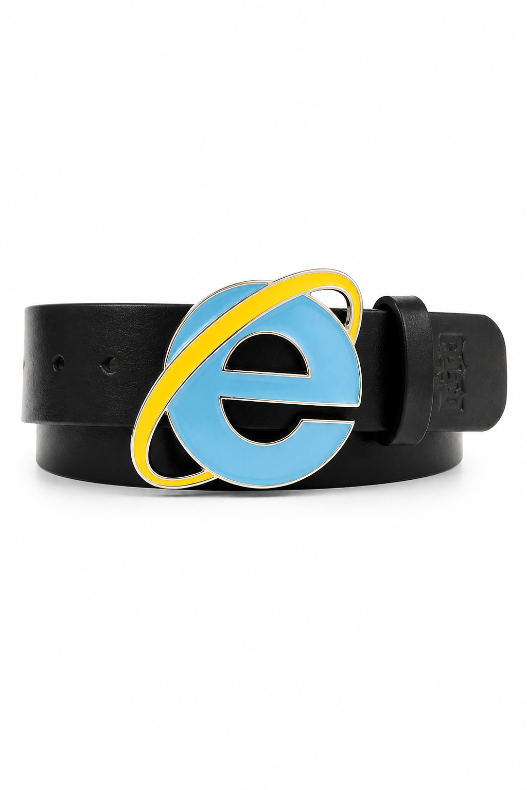 Internet aesthetic PU leather belt in black with statement buckle, unisex Y2K streetwear accessory