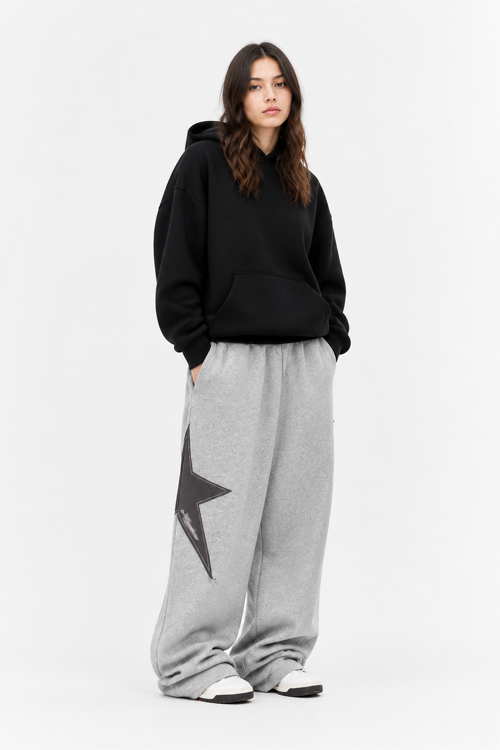 Star embroidered baggy sweatpants in grey, wide-leg Y2K streetwear joggers with elastic drawcord waist